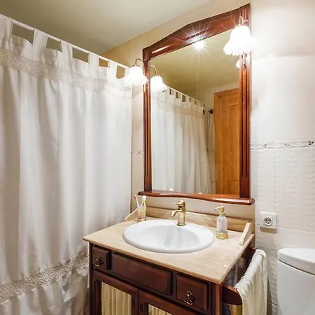 Torres De Vallibierna Holiday home Benasque