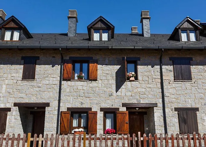 Torres De Vallibierna Semesterbostad Benasque