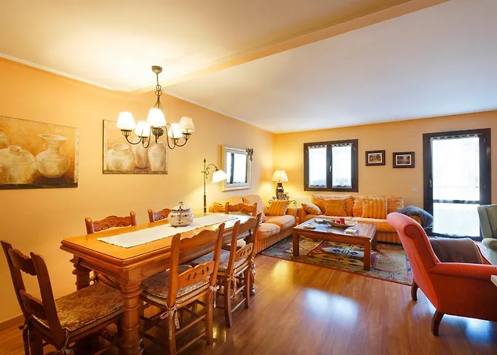 Semesterbostad Torres De Vallibierna